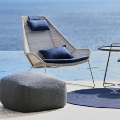 Hocker Divine