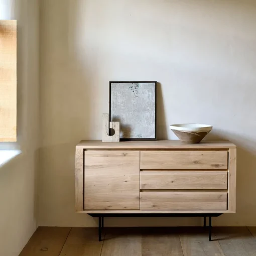 Sideboard Shadow