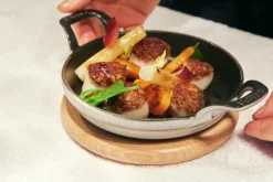 Untersetzer Staub